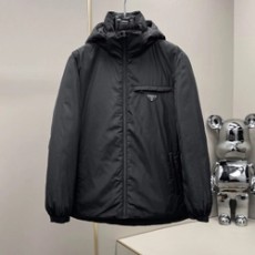 프라다 24SS 다운 패딩 P-5514 블랙