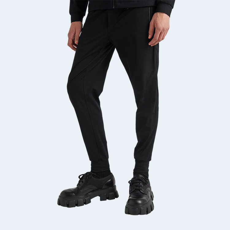 프라다 테크니컬 코튼 리나일론 팬츠