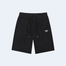 프라다 트라이앵글 로고 백 포켓 쇼츠 블랙