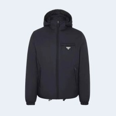 프라다 리나일론 푸퍼 자켓 블랙