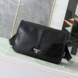 프라다 크로스백 숄더백 블랙