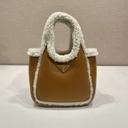 프라다 시어링 양털 미니 코냑 백