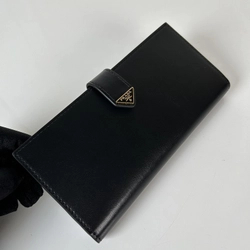 프라다 사피아노 크로스해치 트라이앵글 로고 장지갑