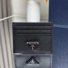 프라다 사피아노 레더 카드지갑