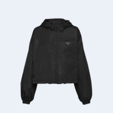 프라다 나일론 크롭 후드자켓 블랙