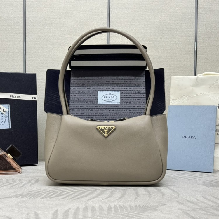 프라다 달링 미디엄 레더 숄더 1BA444