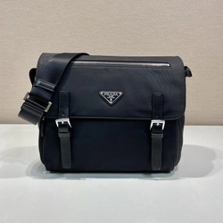 프라다 삼각로고 리나일론 BD671B