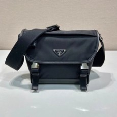 프라다 리나일론 크로스 2VD066