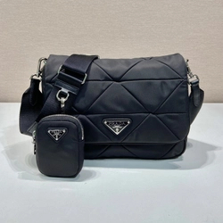 프라다  리나일론 퀼팅 숄더 1BD290