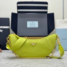 프라다 드뮈룬 리나일론 숄더 1BH222