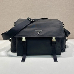 프라다 익스플로어 리나일론 2VD082