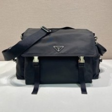 프라다 익스플로어 리나일론 2VD082