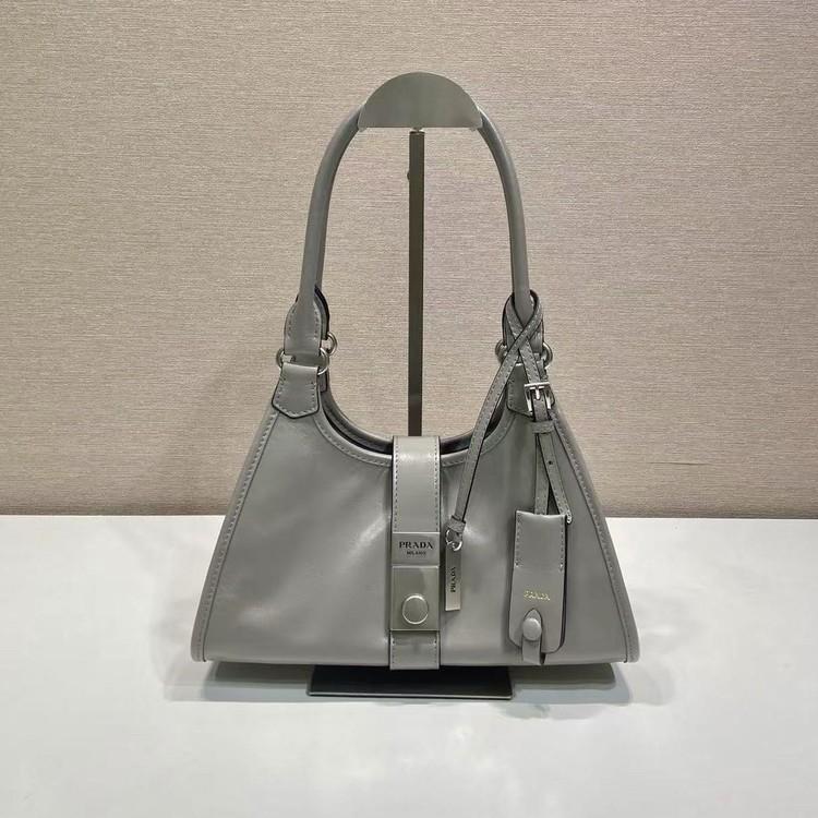 프라다 가죽 토트 1BG580