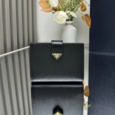 프라다 사피아노 반지갑