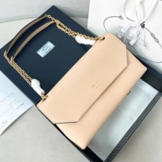 프라다 두 미디엄 숄더 백 1BD371