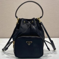 프라다 듀엣 리나일론 버킷백 1BH038