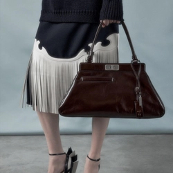 프라다 1BG569 레더 토트백 미디움